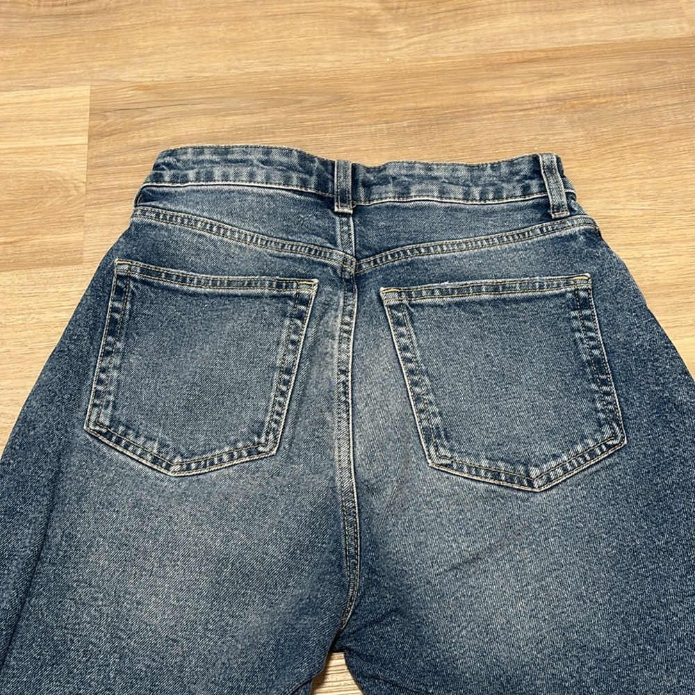 High Rise Straight leg Jeans - Picture 3 of 6